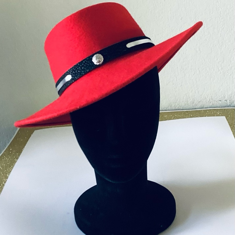 Western Style Red Wool Women’s Hat (SMALL) by Western Express Inc.USA